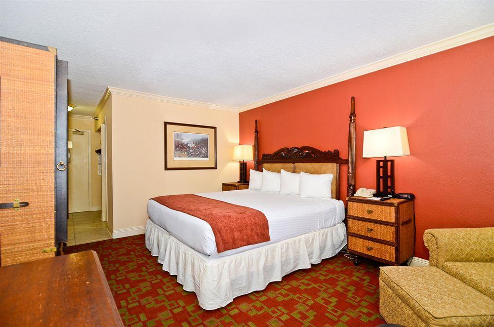 Holiday Inn Express & Suites - Shreveport - Downtown, An Ihg Hotel Стая снимка